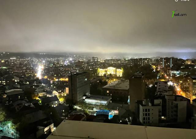 2 սենյականոց բնակարան նորակառույց շենքում Գևորգ Էմինի փողոցում, 62 ք.մ., բարձր առաստաղներ