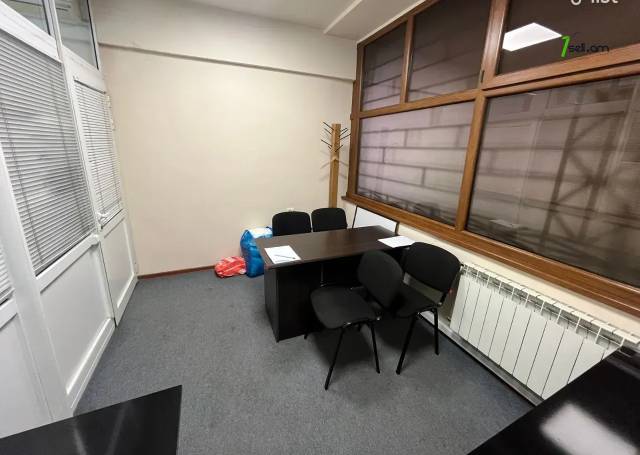 Բազմաֆունկցիոնալ գույք Վարդանանց փողոցում կենտրոնում, 300 քմ