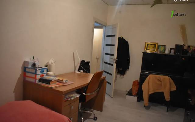 4 սենյականոց բնակարան Մոլդովական փողոցում, 85 ք.մ., մասնակի վերանորոգում, քարե շենք