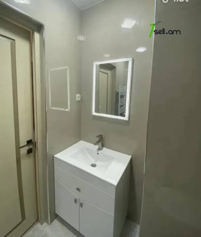 3 սենյականոց բնակարան նորակառույց շենքում Դավիթ Անհաղթի փողոցում, 113 ք.մ., 6/16 հարկ, 2 սանհանգույց