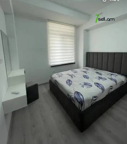 2 սենյականոց բնակարան Վիկտոր Համբարձումյանի փողոցում, 41 ք.մ., 3/9 հարկ, կապիտալ վերանորոգված