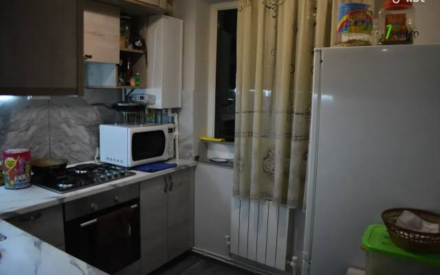 4 սենյականոց բնակարան Մոլդովական փողոցում, 65 քմ, մասնակի վերանորոգում, քարե շենք