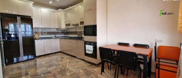 Մեկ հարկանի քարե տուն Դավթաշենի 5-րդ փողոցում Դավիթաշենում, 120 ք.մ., եվրովերանորոգված