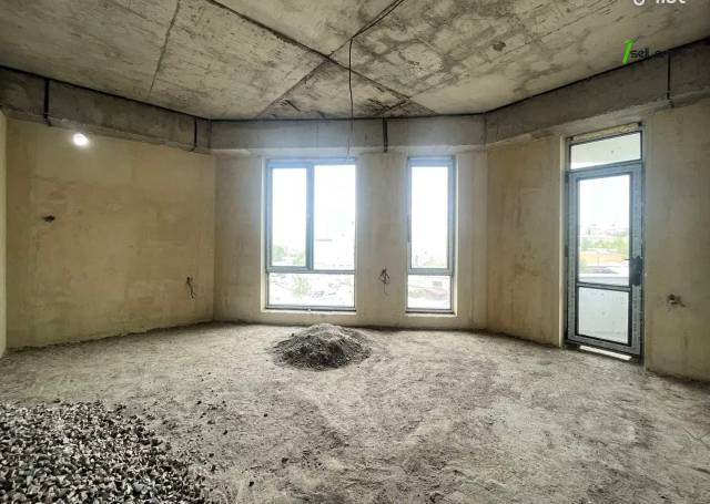 4 սենյականոց բնակարան նորակառույց շենքում Բաղյան փողոցում, 124 ք.մ., 3+ սանհանգույց