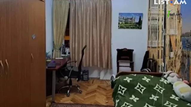3 սենյականոց բնակարան Վրացական փողոցում, 100 քմ, 3/5 հարկ, 2 սանհանգույց, կապիտալ վերանորոգված