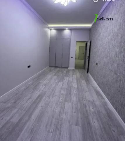 3 սենյականոց բնակարան նորակառույց շենքում Արամ Խաչատրյանի փողոցում, 125 ք.մ., 2 սանհանգույց