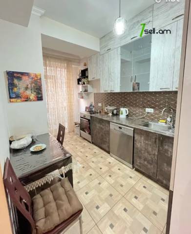 3 սենյականոց բնակարան նորակառույց շենքում Նիկողայոս Ադոնցի փողոցում, 82 քմ, 2/8 հարկ, 2 սանհանգույց