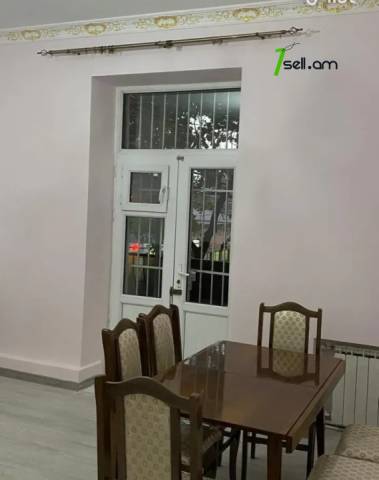 3 սենյականոց բնակարան Բաղրամյան պողոտայում, 80 ք.մ., 2/5 հարկ, բարձր առաստաղներ