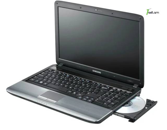 I3 Նոութբուք Samsung NP R540 15,6" дюйм RAM 3GB HDD 320GB notebook ноутбук