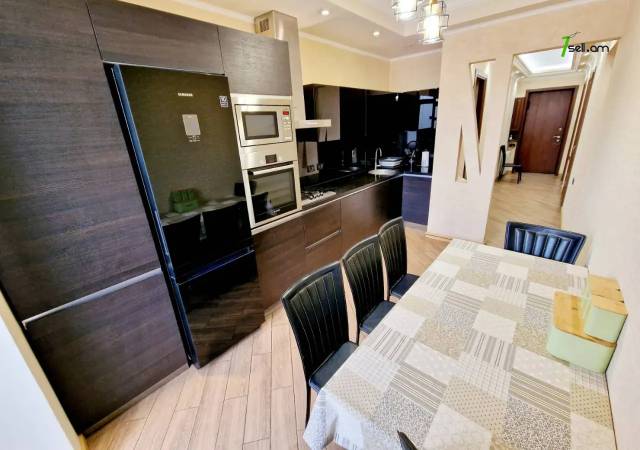 2 սենյականոց բնակարան Կասյան փողոցում, 70 քմ, 4/6 հարկ, 2 սանհանգույց, կապիտալ վերանորոգված