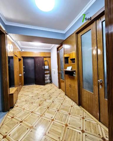 3 սենյականոց բնակարան Սարյանի փողոցում, 100 քմ, 3/9 հարկ, կապիտալ վերանորոգված