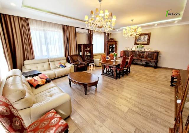 Չորս հարկանի տուն Առինջի 21-րդ փողոցում Առինջում, 950 ք.մ., 3+ սանհանգույց