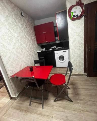 1 սենյականոց բնակարան Արցախի պողոտայում, 25 ք.մ., 1/4 հարկ, կապիտալ վերանորոգված, քարե շենք