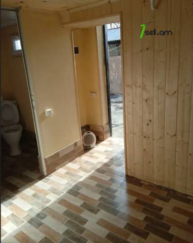 Երկու հարկանի քարե տուն 1-ին փողոցում Նուռնուսում, 120 ք.մ., 2 սանհանգույց, եվրովերանորոգված