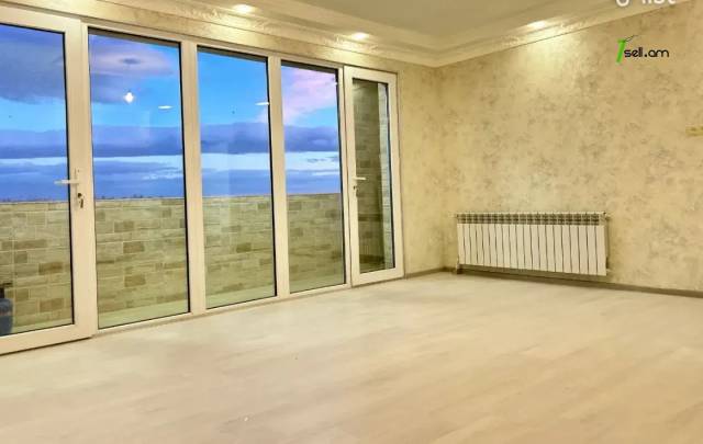 3 սենյականոց բնակարան Զաքարիա Քանաքեռցու փողոցում, 73 քմ, մի քանի պատշգամբ