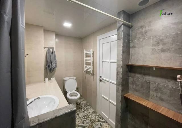 2 սենյականոց բնակարան Նալբանդյան փողոցում, 60 ք.մ., 8/10 հարկ, դիզայներական ոճով վերանորոգված