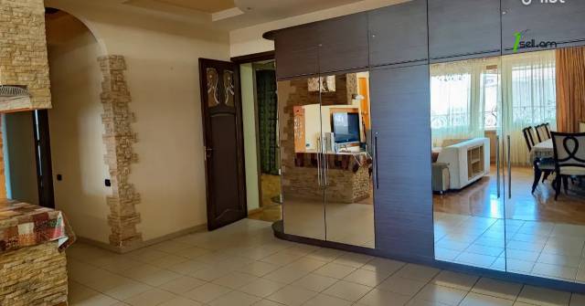 4 սենյականոց բնակարան նորակառույց շենքում Հյուսիսային պողոտայում, 160 քմ, նախավերջին հարկ