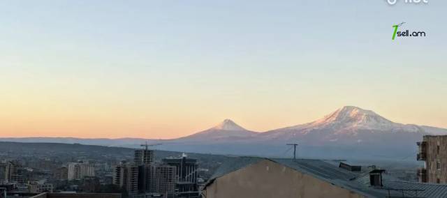 3 սենյականոց բնակարան նորակառույց շենքում Սոսեի փողոցում, 137 ք.մ., 3+ սանհանգույց, բարձր առաստաղներ
