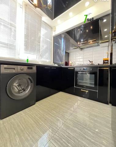 3 սենյականոց բնակարան Հյուսիսային պողոտայում, 80 ք.մ., 4/11 հարկ, բարձր առաստաղներ