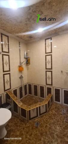 Մեկ հարկանի տուն, 8-րդ փողոց 3-րդ նրբանցք Արզնիում, 110 քմ, 2 սանհանգույց, կապիտալ վերանորոգված