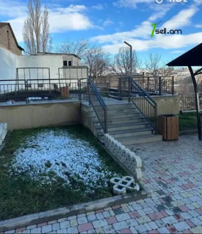 4 սենյականոց բնակարան նորակառույց շենքում Նանսենի փողոցում, 144 քմ, 5/14 հարկ, 2 սանհանգույց