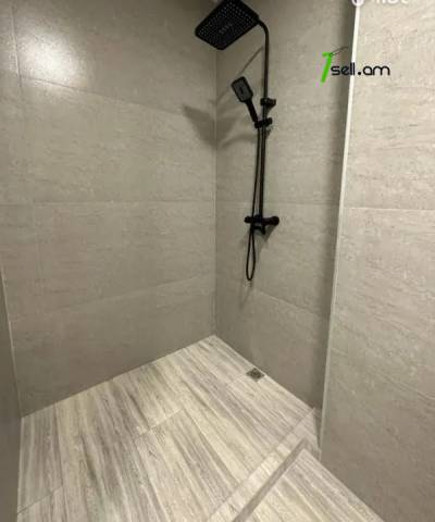 3 սենյականոց բնակարան նորակառույց շենքում Վահրամ Փափազյան փողոցում, 120 ք.մ., 2 սանհանգույց