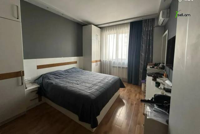 3 սենյականոց բնակարան նորակառույց շենքում Պարույր Սևակի փողոցում, 115 քմ, 5/16 հարկ, 2 սանհանգույց