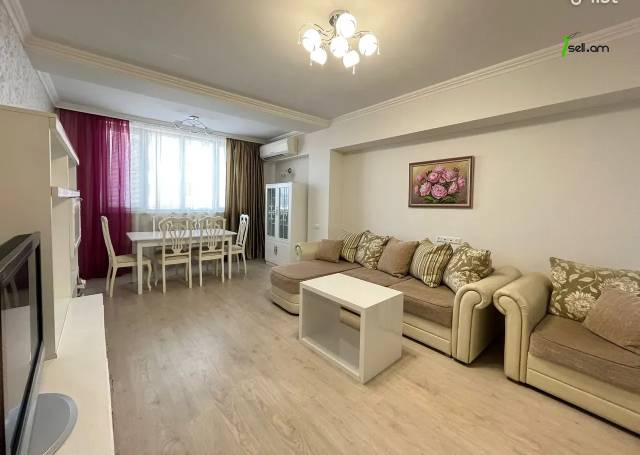 3 սենյականոց բնակարան Մեսրոպ Մաշտոցի պողոտայում, 100 քմ, 6/9 հարկ, 2 սանհանգույց, բարձր առաստաղներ