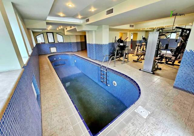 Երեք հարկանի քարե տուն Արաբկիրում, 3200 քմ, 3+ սանհանգույց, մեծ հողամաս, կապիտալ վերանորոգված