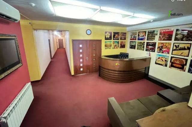 Բազմաֆունկցիոնալ գույք Վարդանանց փողոցում կենտրոնում, 300 քմ