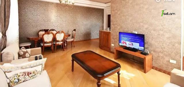 2 սենյականոց բնակարան նորակառույց շենքում Ադոնցի փողոցում, 80 ք.մ., 4/18 հարկ, բարձր առաստաղներ