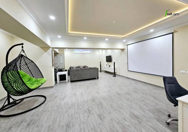 Երկու հարկանի տուն Ամառանոցային փողոցում Ջրվեժում, 2100 ք.մ., 2 սանհանգույց, կապիտալ վերանորոգված