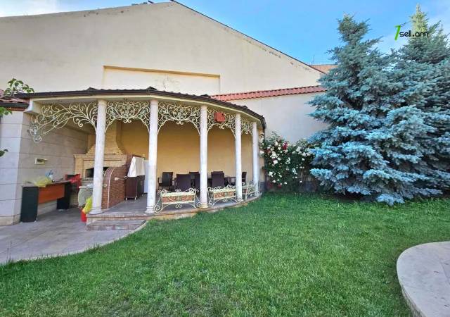 Երեք հարկանի քարե տուն Քեռու փողոցում Արաբկիրում, 1600 ք.մ., 3+ սանհանգույց, կապիտալ վերանորոգված