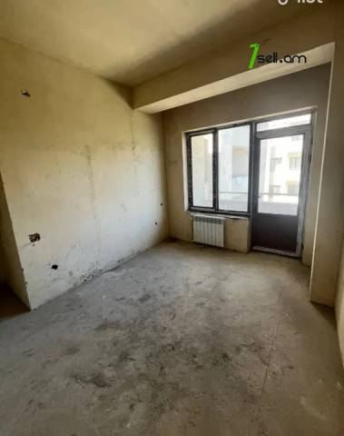 3 սենյականոց բնակարան նորակառույց շենքում Սերո Խանզադյան փողոցում, 101 քմ, նախավերջին հարկ