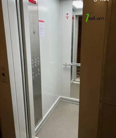 3 սենյականոց բնակարան Նելսոն Ստեփանյան փողոցում, 78 քմ, 5/9 հարկ, կապիտալ վերանորոգված