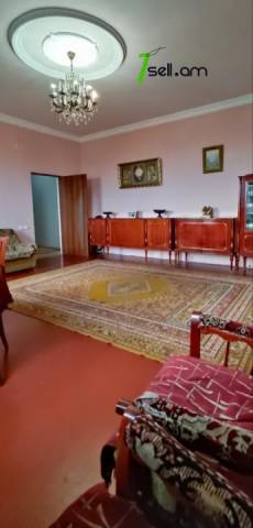 Երկու հարկանի քարե տուն, Նորք-Մարաշ վարչական շրջան Նորք Մարաշում, 190 քմ, կոսմետիկ վերանորոգում