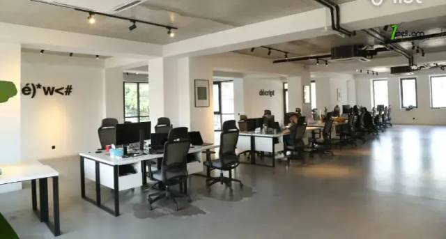 Գրասենյակային տարածք Արամի փողոցում կենտրոնում, 309 ք.մ.