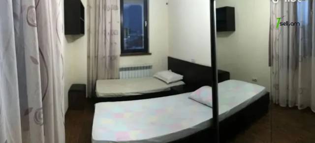3 սենյականոց բնակարան նորակառույց շենքում Քեռու փողոցում, 107 ք.մ., 2 սանհանգույց, բարձր առաստաղներ