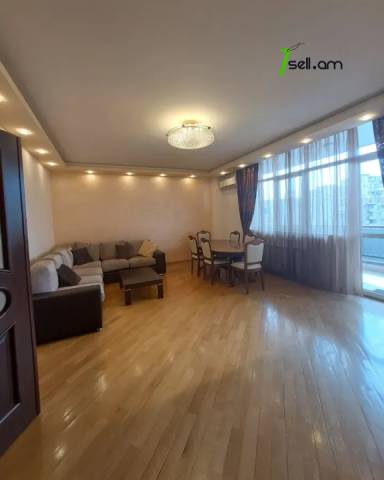 3 սենյականոց բնակարան նորակառույց շենքում Ռոստոմի փողոցում, 136 ք.մ., 2 սանհանգույց