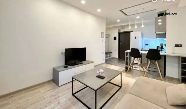 2 սենյականոց բնակարան նորակառույց շենքում Եզնիկ Կողբացու փողոցում, 40 ք.մ., 2/19 հարկ