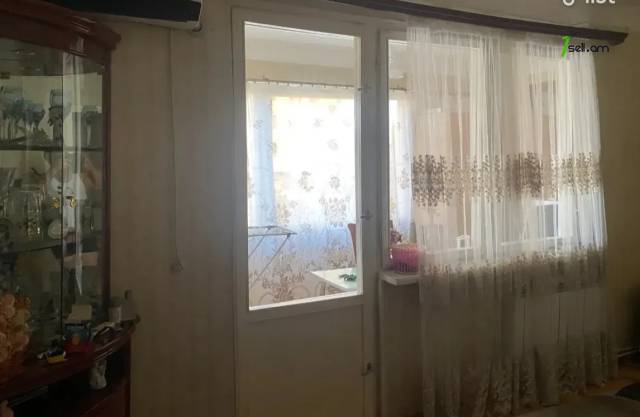 3 սենյականոց բնակարան Ռուբեն Սևակի փողոցում, 72 ք.մ., 3/9 հարկ, կոսմետիկ վերանորոգում