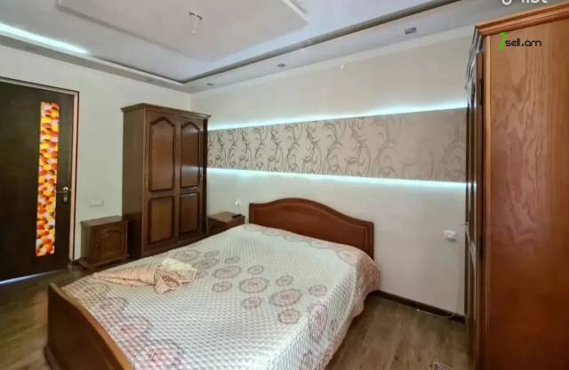 4 սենյականոց բնակարան Պուշկինի փողոցում, 98 ք.մ., 3/10 հարկ, կապիտալ վերանորոգված