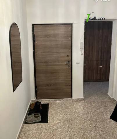 3 սենյականոց բնակարան Զաքարիա Քանաքեռցու փողոցում, 80 քմ, 5/9 հարկ, մի քանի պատշգամբ