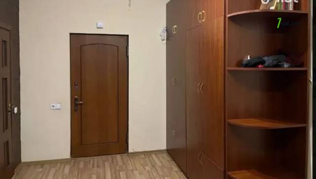 2 սենյականոց բնակարան նորակառույց շենքում Քեռու փողոցում, 81 ք.մ., 2 սանհանգույց, բարձր առաստաղներ