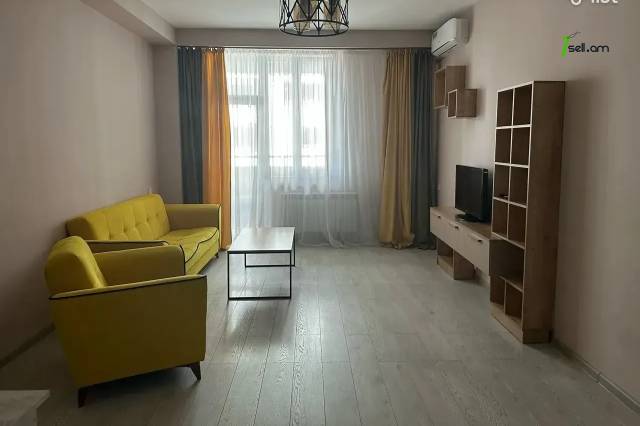 2 սենյականոց բնակարան նորակառույց շենքում Պարույր Սևակի փողոցում, 70 ք.մ., 10/15 հարկ