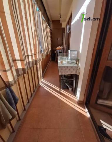 4 սենյականոց բնակարան Պուշկինի փողոցում, 125 ք.մ., 2 սանհանգույց, նախավերջին հարկ