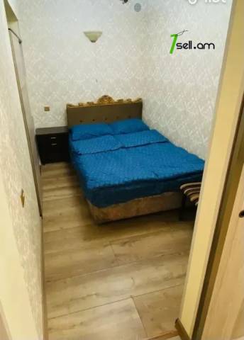 2 սենյականոց բնակարան Կոմիտասի պողոտայում, 41 ք.մ., նախավերջին հարկ, կապիտալ վերանորոգված, քարե շենք