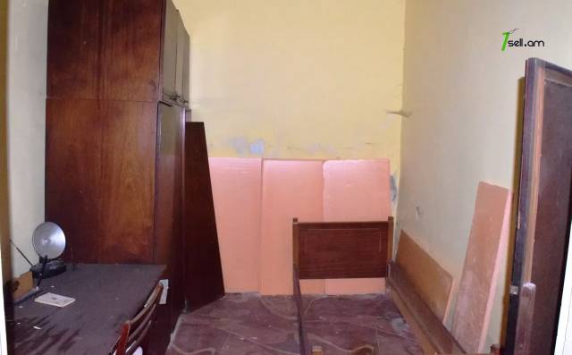 Մեկ հարկանի քարե տուն Օ. Կաշևոյի փողոցում Գյումրիում, 209 ք.մ., մասնակի վերանորոգում