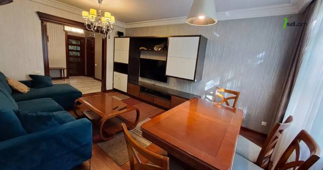 4 սենյականոց բնակարան Ղազար Փարպեցու փողոցում, 105 քմ, 3/11 հարկ, 2 սանհանգույց, եվրովերանորոգված