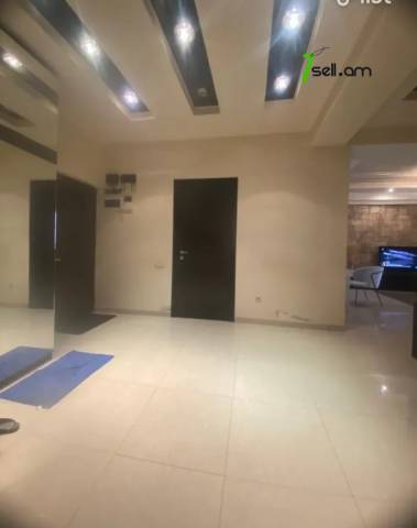 4 սենյականոց բնակարան նորակառույց շենքում Ադոնցի փողոցում, 145 քմ, 12/18 հարկ, բարձր առաստաղներ